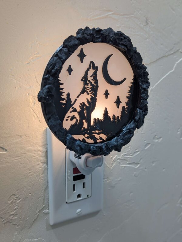 Night Light - Wolf and Stars Scene with Customizable Border Style - Image 3