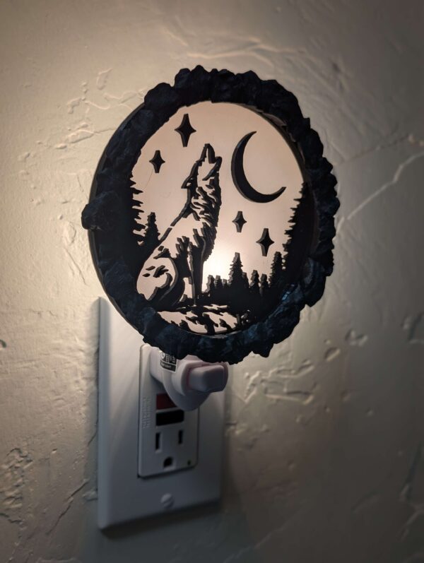 Night Light - Wolf and Stars Scene with Customizable Border Style - Image 2